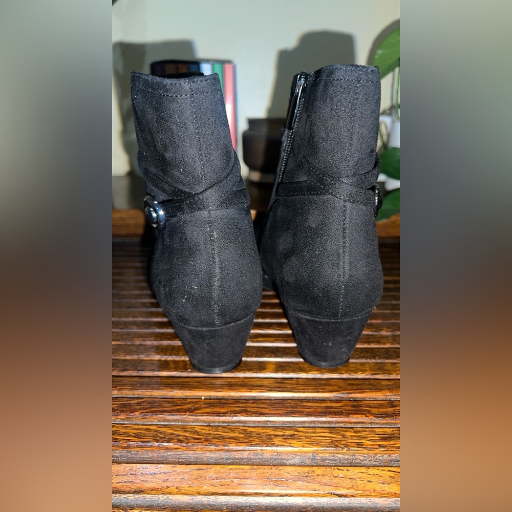 Impo Black‎ Women's Ankle Boots zip up wedge with silver accent - Picture 4 of 7